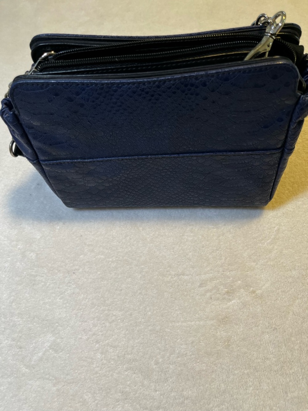 MICHE McCall Navy Snakeskin Embossed Crossbody convertible Shoulder Bag Purse - Picture 4 of 7